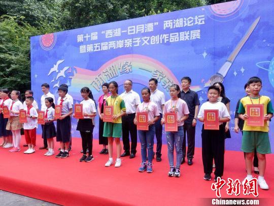 ͼΪ�����������Ĵ���Ʒ��չ�ֳ� Ǯ���� ��