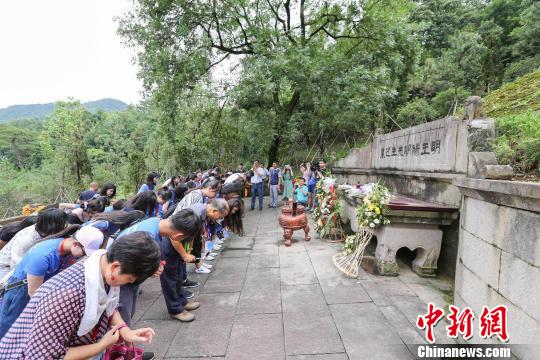 绍兴阳明文化“牵线”两岸情青年学子画大“同心圆”