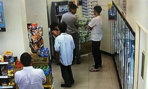 案发现场。台湾《中时电子报》记者庄旻静翻摄 案发现场。台湾《中时电子报》记者庄旻静翻摄