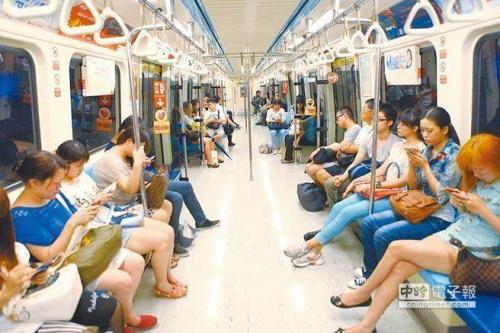 ̨����ˣ���������̨�塶��ʱ���ӱ�������ͼ