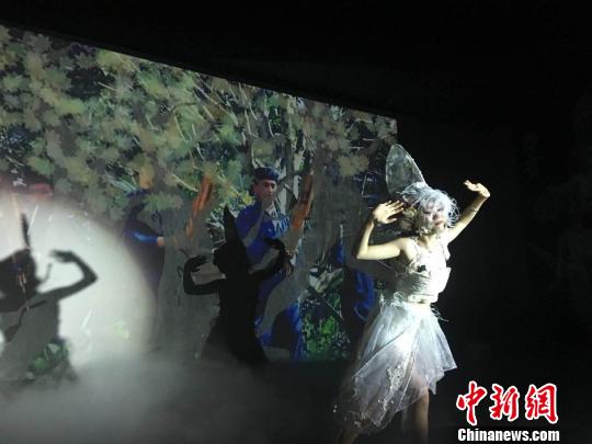 ͼΪѧ��������̨����ݡ�������ϼ ��