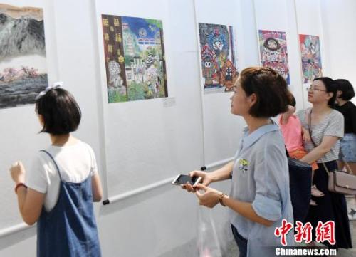 �������̨��Сѧ���黭����չ���������������ɸ� ��