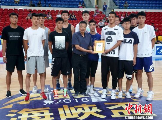 2018����Ͽ��������������28�ա�29����̨����ƽ����ݾ��С��Ϻ�����ְҵѧԺ������ѧ����жӹھ��������� ��