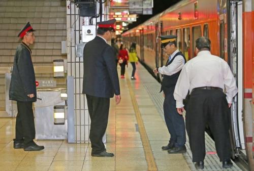 ̨����·���졣̨�塶���ϱ������߶Ž�����Ӱ